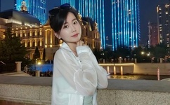 青青草原中文字幕MV